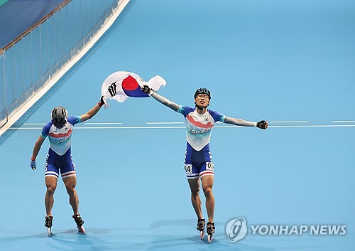 كوريا الجنوبية تفوز بذهبية وفضية في التزلج بالعجلات