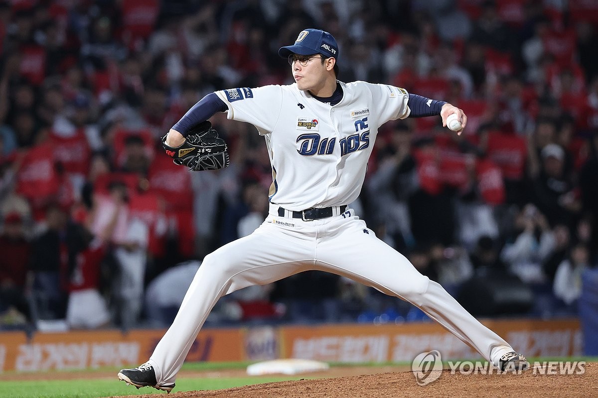 ★韓国の人気★【COVERNAT】★BASEBALL GRAPHIC LONG SLEEV.E★ 2nd LD) Dinos sweep Landers to move on in KBO postseason