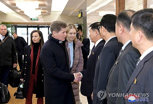 N. Korea, Russia discuss ways to bolster regional economic cooperation |  Yonhap News Agency