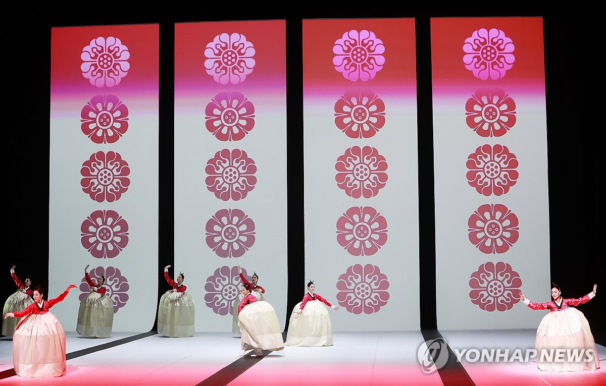 국립무용단 '묵향' 10주년 기념 공연 프레스콜