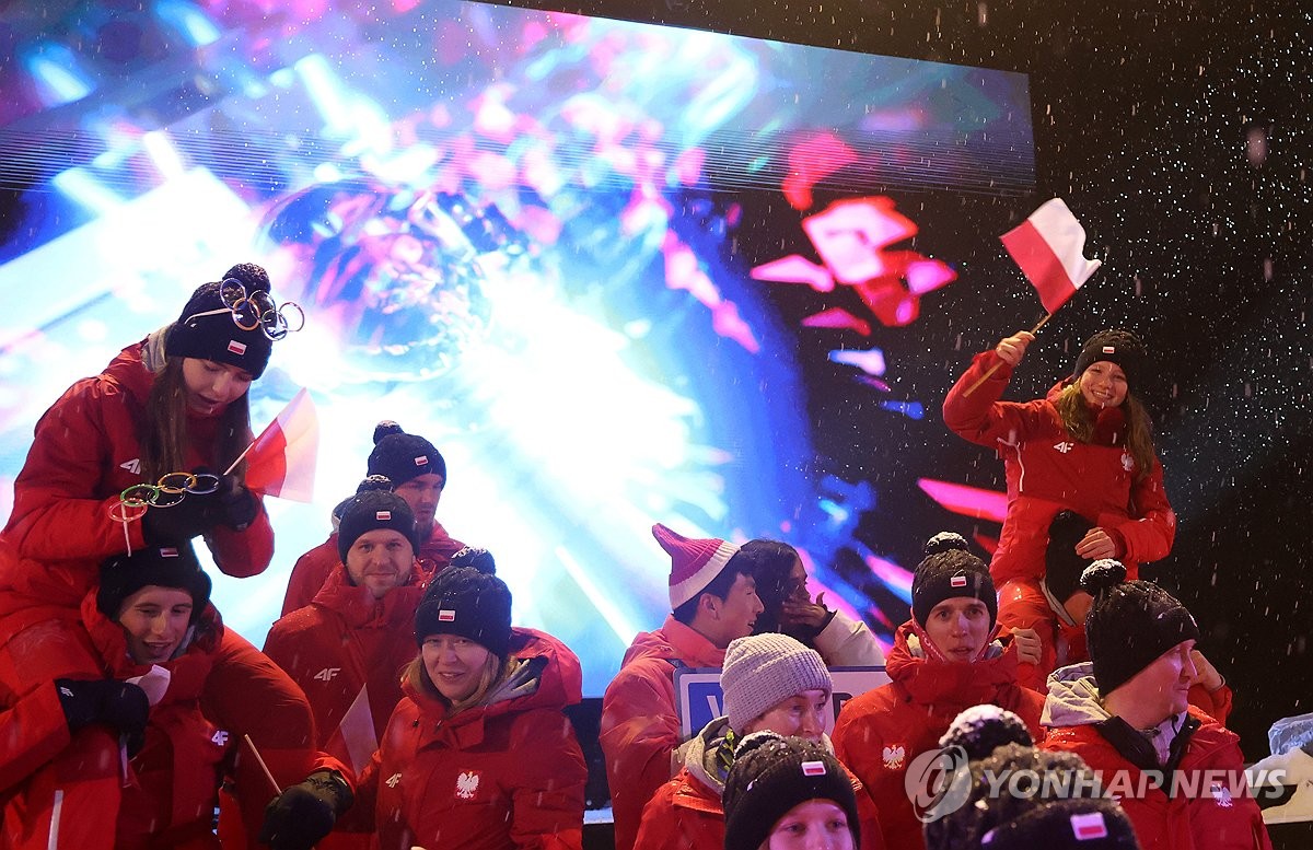 Athletes from Poland take part in the closing ceremony for the Gangwon Winter Youth Olympics at the Gangwon Olympic Park in Gangneung, Gangwon Province, on Feb. 1, 2024. (Yonhap)