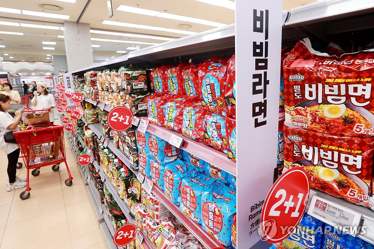 [팩트체크] 비빔면 맛이 변했다?…"전담조직 두고 맛 유지 사활"