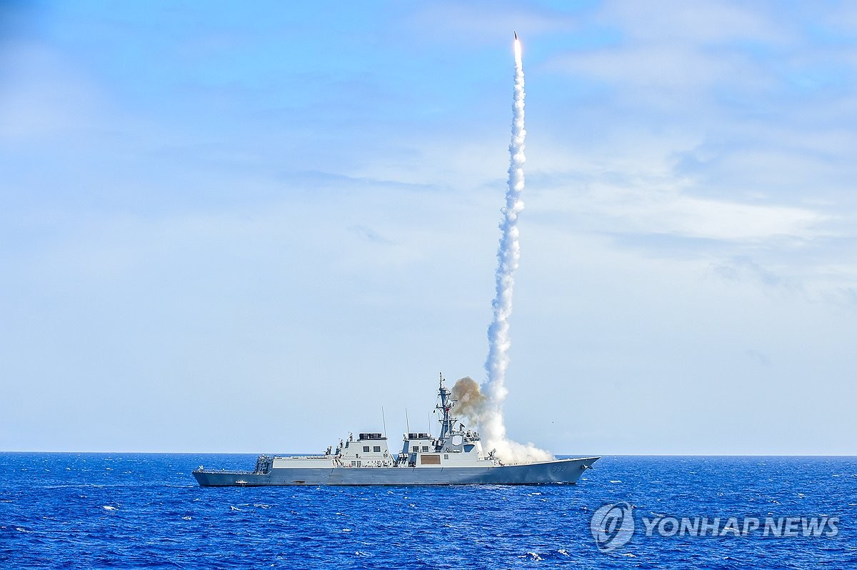 율곡이이함, 함대공유도탄 SM-2 발사