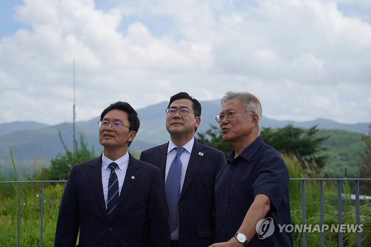 박찬대 대표 직무대행, 문재인 전 대통령 예방