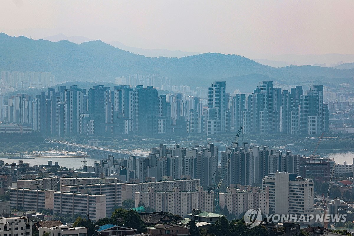 서울 남산에서 바라본 서초구 일대 아파트 [연합뉴스 자료사진]