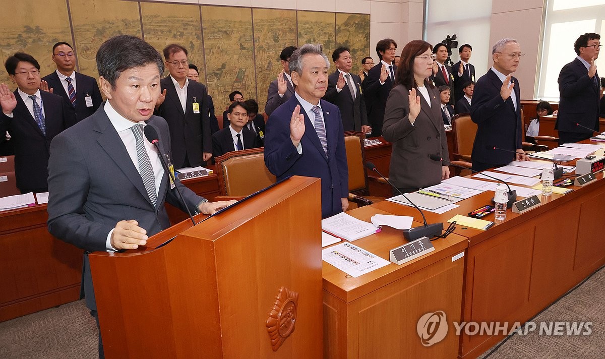 문화체육관광위원회 증인선서