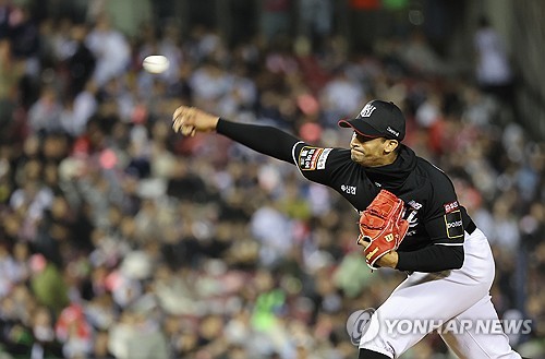 KT Wiz starter William Cuevas pitches against the Doosan Bears during the teams&apos; Korea Baseball Organization wild card game at Jamsil Baseball Stadium in Seoul on Oct. 2, 2024. (Yonhap)