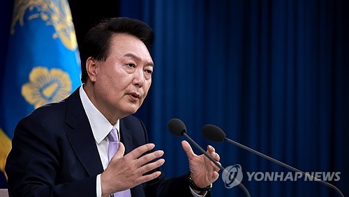 野 "알맹이 없는 사과…대통령자격 없는 尹, 국민 용납 안할 것"