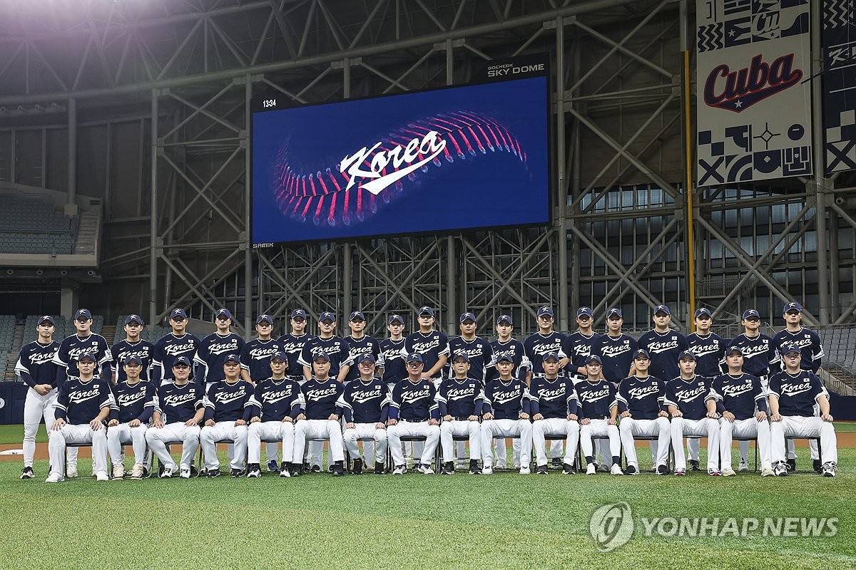 젊은 프리미어12 야구대표팀, 1차 목표는 4강…대만으로 출국