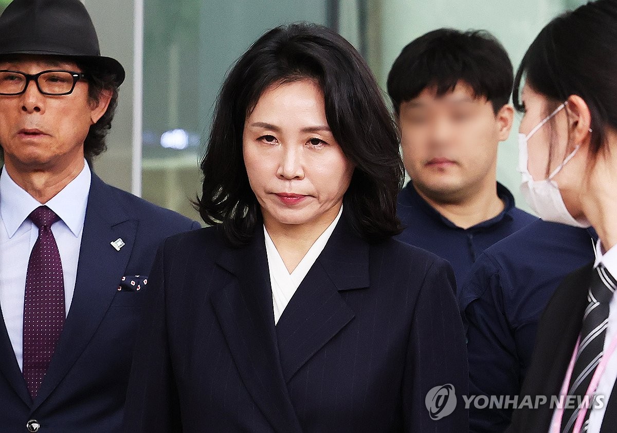 법원 나오는 김혜경 씨