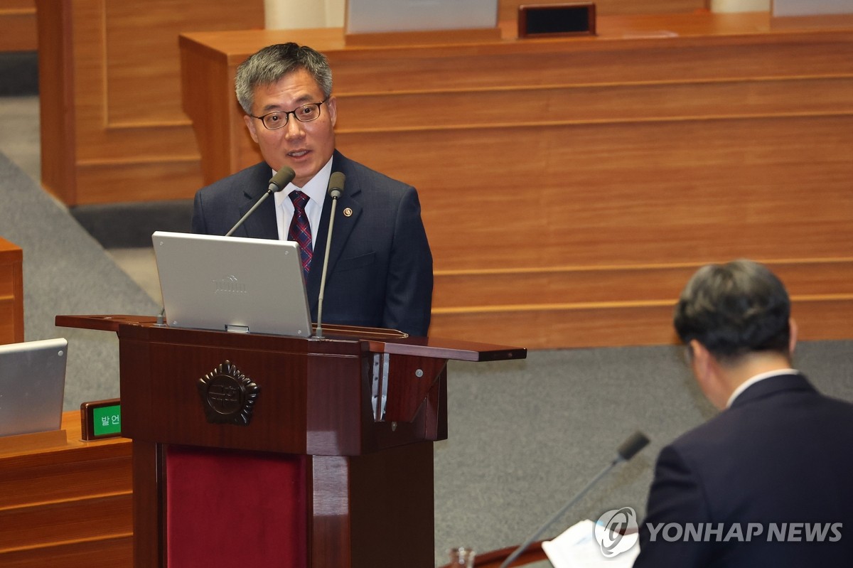 김석우 법무부 장관 직무대행