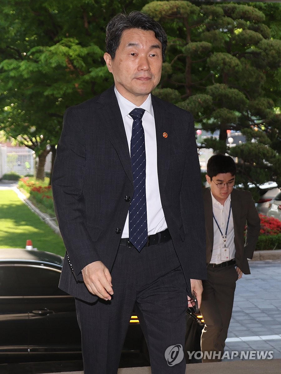 大統領の「代行の代行の代行」