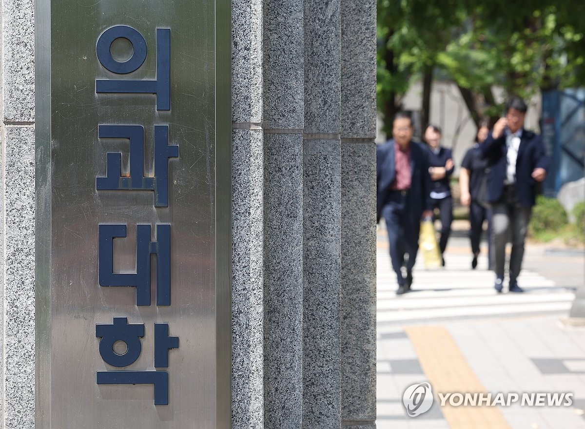 "의대생 현역 입대 가속화…4월에만 647명, 역대 최대치"