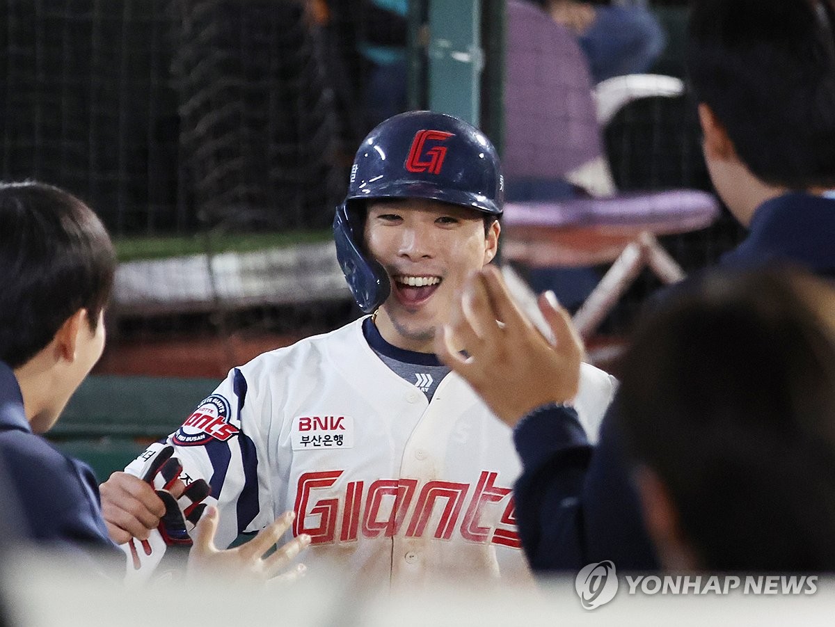 각혈했던 프로야구 롯데 장두성, 상태 호전…"가벼운 운동 가능"