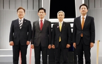"형수님에 욕" "소방관에 전화 갑질"… 토론 시작부터 네거티브