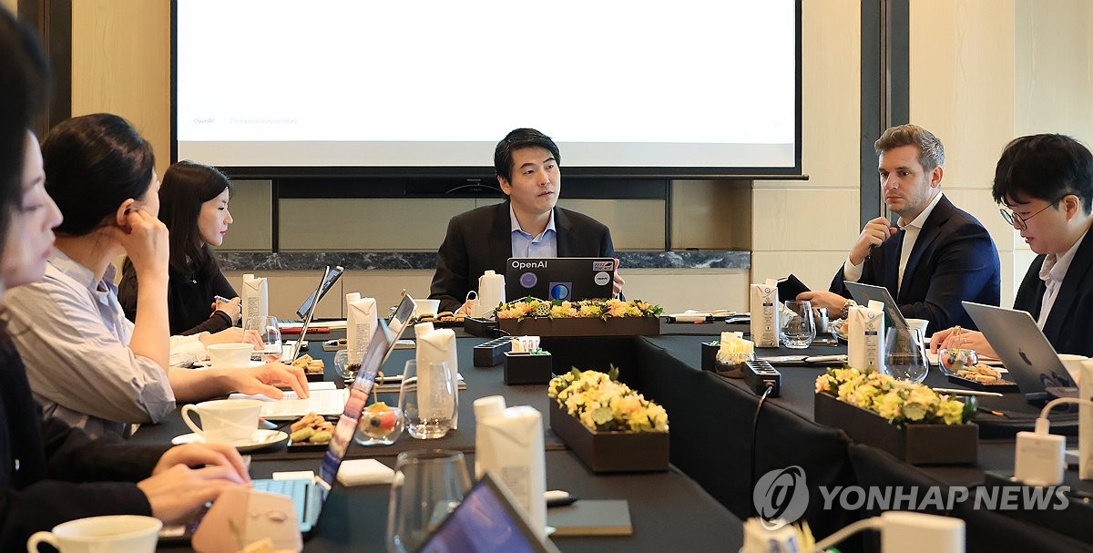 [AI픽] 오픈AI·앤스로픽 동시 상륙…한국은 