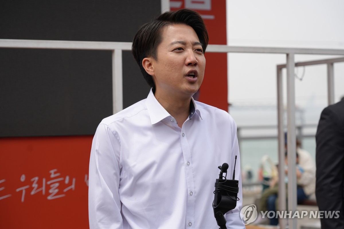 이준석 "박정희도 독재 말 들었지만 이재명이 가장 심할 것"