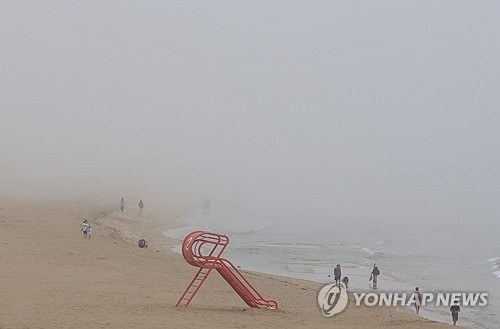 부산 해운대·송정 해수욕장 개장…체험 행사 풍성