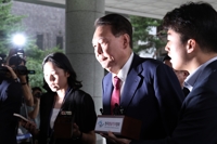 내란특검, 尹 2차 소환…"체포영장 집행저지부터 조사…순조"