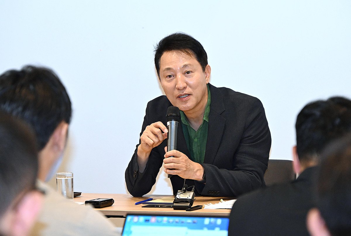 오세훈 "주택진흥기금 도입해 비용 지원…공급속도 높이겠…