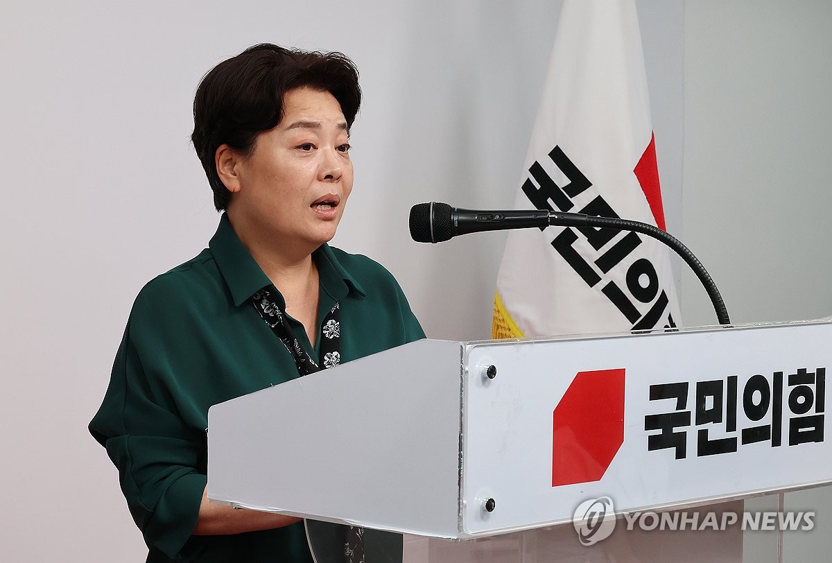 "언제까지 사과만"·"자충수"…국힘 혁신위 속도전에 일…