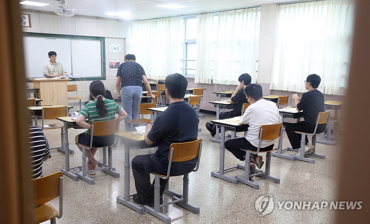 국가공무원 7급 공채 1차 시험 4천383명 합격…평균 28.8세