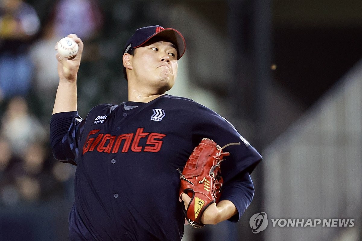 프로야구 롯데, KIA전 1회말 수비 때 삼중살…시즌 2호