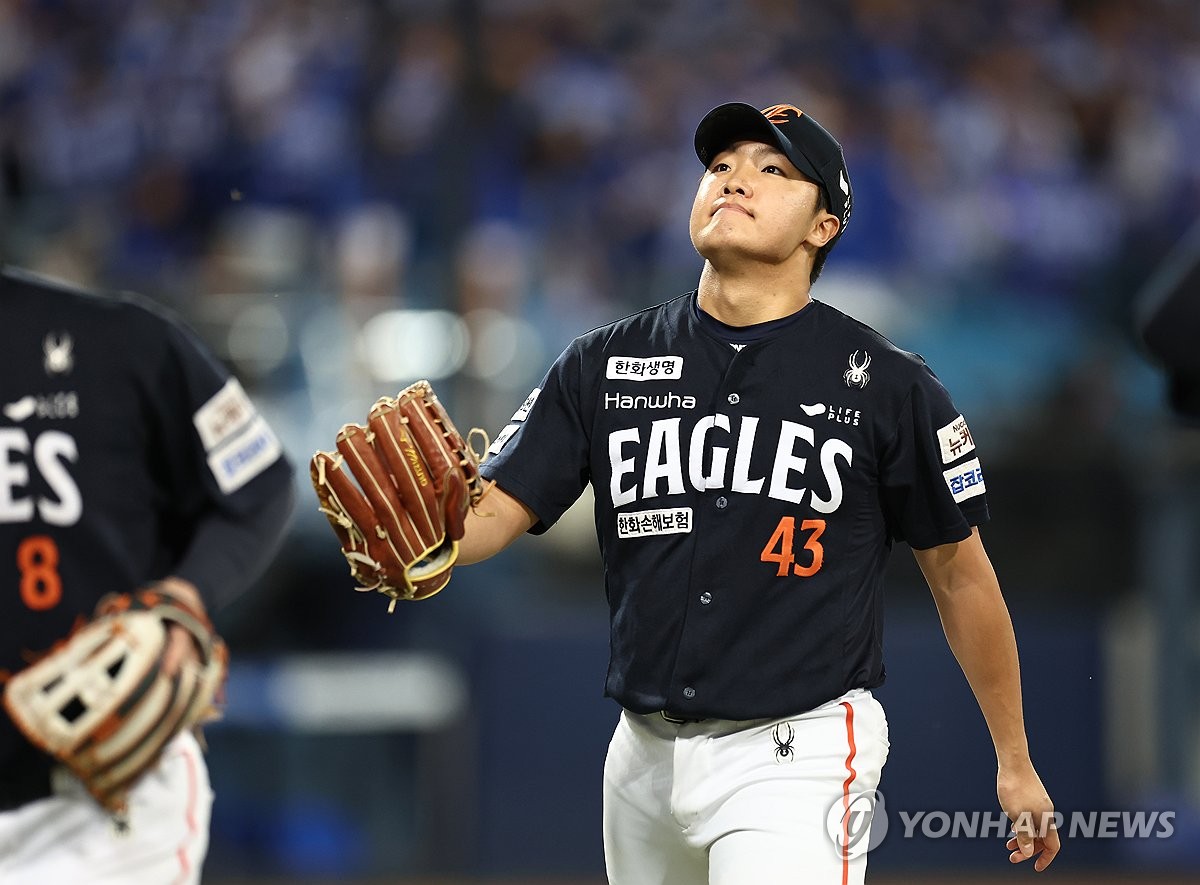 '돌부처'의 탄생…한화 정우주, 3⅓이닝 5K 무실점 '임무 완수'