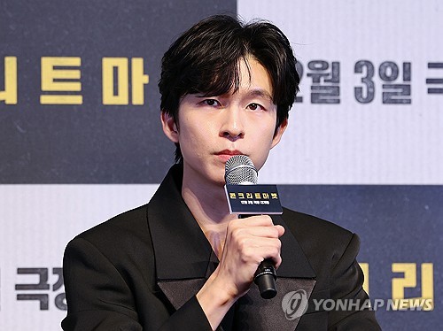 الممثل الكوري الجنوبي «هونغ كيونغ»