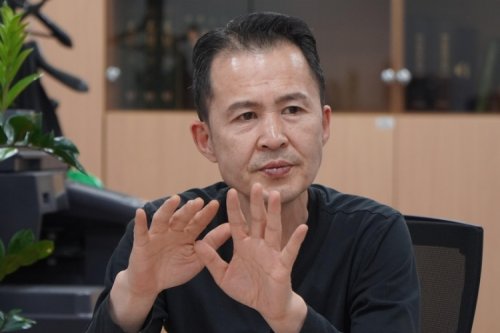 [삶] "난 4살 때부터 3년간 고아원 여교사한테 성폭행 당했다"